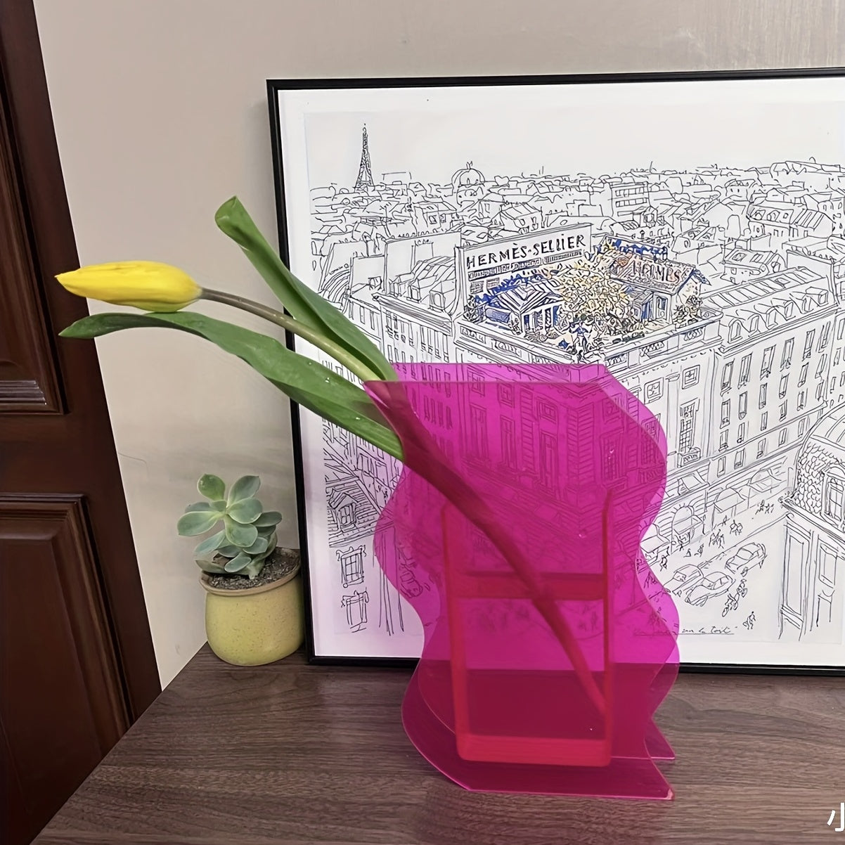 Pink Wavy Acrylic Vase for Esthetician Rooms